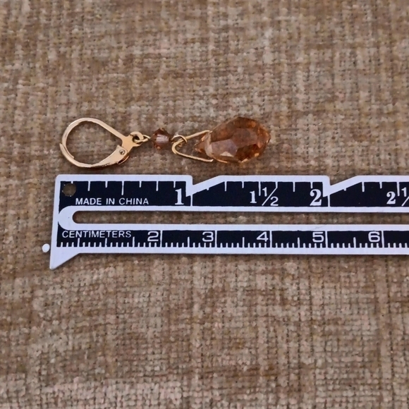 Gold Tone Lever Back Champagne Faceted Glass Dangle Earrings - Picture 3 of 5